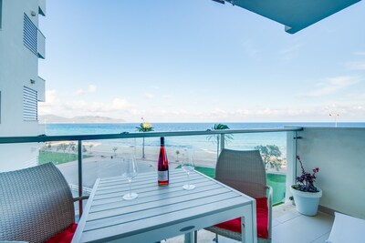 New, sunny, excl. Holiday apartment on the beach to 4 WLA