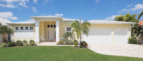 Wischis Florida Home - Vacation Rentals I Property Management I Real Estate