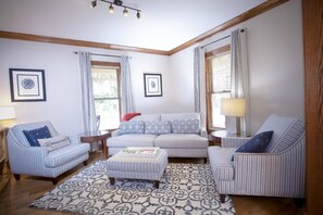 Television room with 42" smart tv