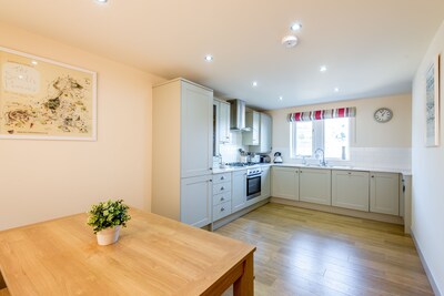 Stunning Brand New Holiday Let In The Heart Of Holmfirth