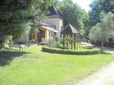 CHARME GITE MIT PRIVATEM POOL & VAST GARDEN IN DER NÄHE VON BEYNAC CASTLE