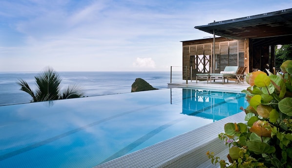 Looking at the Villa from the Pavilion Terrace