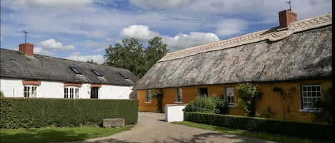 The Thatch Cottage and The Barn Cottage