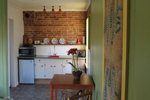 kitchen area (microwave, toaster oven & nu wave electric plate)