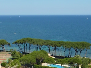 PISCINE de la résidence 20x7 mètres ACCÈS PRIVÉ et TENNIS de La Madrague
