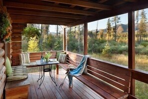 Front porch best dining & seating area in cabin