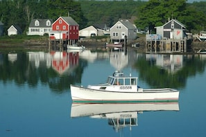 Cape Porpoise 3 mile from condo