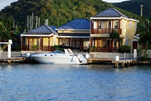 Jolly Harbour Antigua - Luxury 3 double bedroom marina villa for rent.