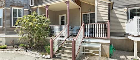 Covered Porch entrance