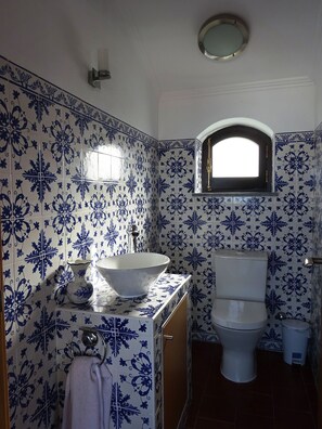 Upstairs Cloakroom, traditionally tiled