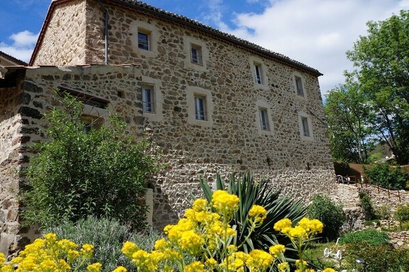 Gîte "le refuge des fées"- Cœur Ardéche