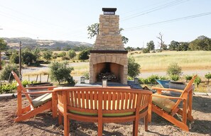 New outdoor fireplace