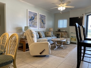 Comfortable living area with big screen 89 channel cable TV