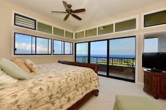 Ocean Views - Villa 1722 - 1 BR/2 BA Gold