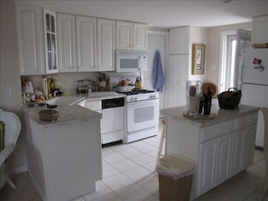 Modern Spacious Kitchen 2nd floor