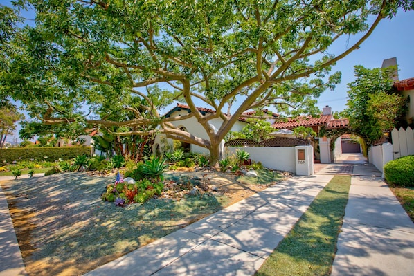 Beautiful, spacious, Spanish revival house in safe, upscale area. 