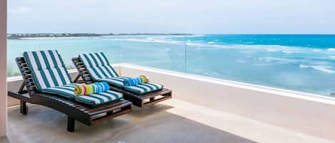 Stunning ocean Views at Villa Fantasea - Akumal villa perfect for family vacations