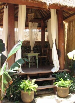 Tahitian Gazebo in Patio
