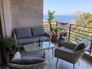 Relaxing on the balcony with great ocean views