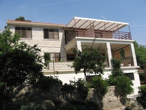 Façade