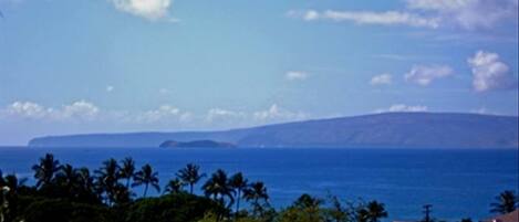 Panoramic View of Molokini and Kahoolawe from the Living Room and Lanai