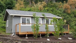 Front of the guest house.