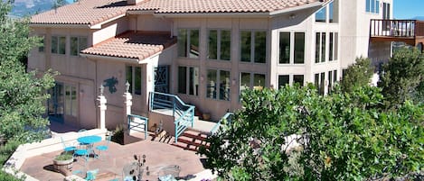 Villa with private flagstone patio