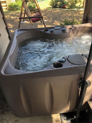 Enjoy your Private hot tub !
