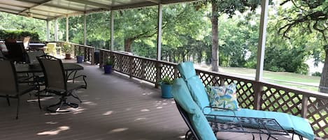 Awesome 70' deck with a view!