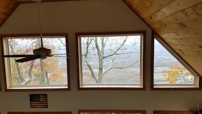  LOOKOUT MOUNTAIN CLEAN & COZY CABIN/ AMAZING VIEWS on TOP of LOOKOUT MOUNTAIN