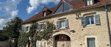 View of the house from courtyard