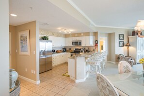 Kitchen/Living Room