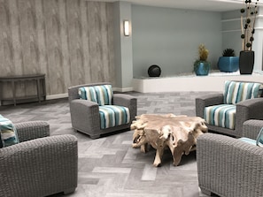 2019 Renovated Atrium Sitting Area