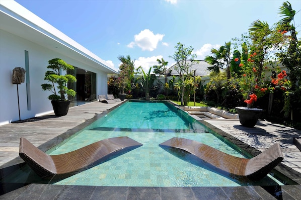 Villa C sun deck in the pool