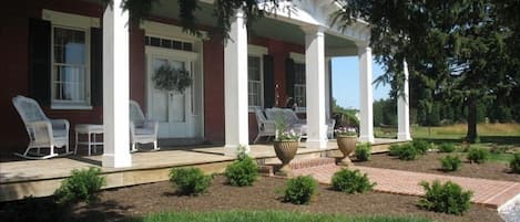 Historic Stepne Manor in Chestertown, Maryland