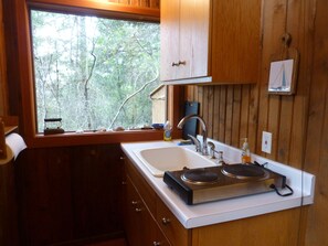 Kitchen with hot plate