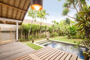  Romantic Dream Villa  3min Seminyak