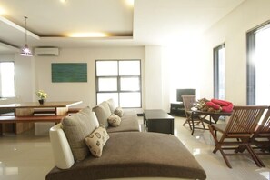 2 Bedroom Beach Side