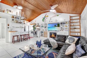 Spacious living room