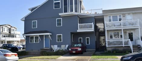 House exterior featuring new siding and windows (2023) 