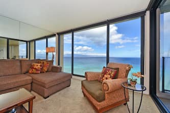 ⛵️Mahana 1217 OCEANFRONT PENTHOUSE 1 BDRM/1 BATH Condo/12th floor/Legal Rental⛵️