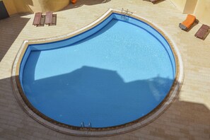 pool 2