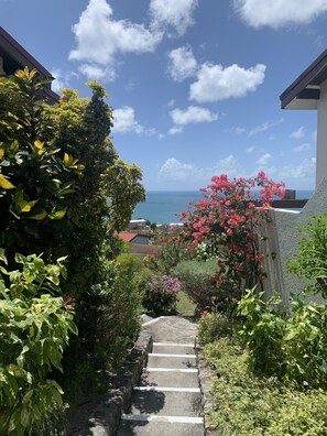 Access to the apartment