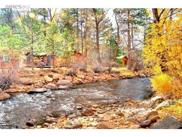 Cool River Cabin