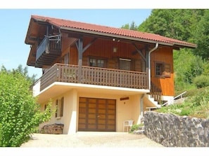 Chalet La Chenaz in Summer