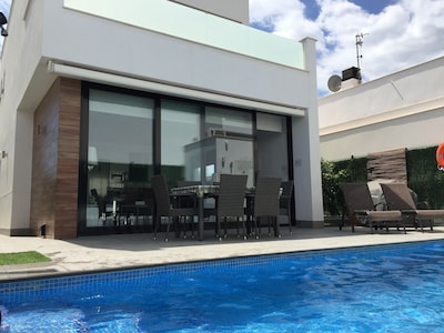 State of the art luxury Villa private heated pool 3 bed 2 bath. Fully registered