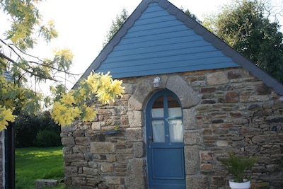 Lilly, adorable little stone house for 3 people.