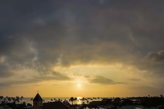 Kona Oceanview Penthouse in Kailua Village - Best Kona Location/View!