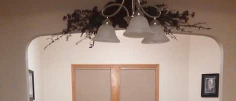 Dining Room Table seats 6