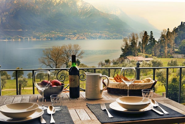 .dining area on the balcony